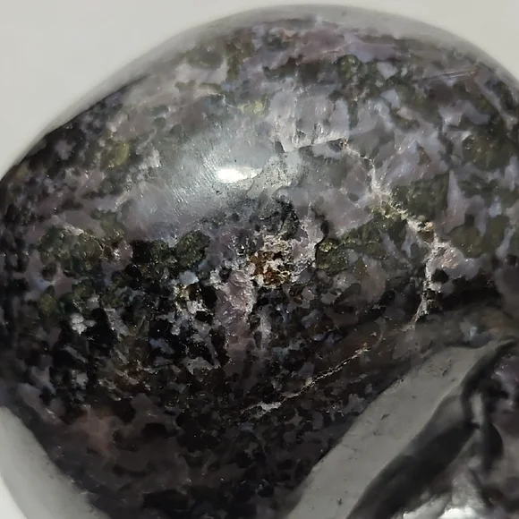 5" Carved Merlinite Crystal Skull Carving - Picture 11 of 11